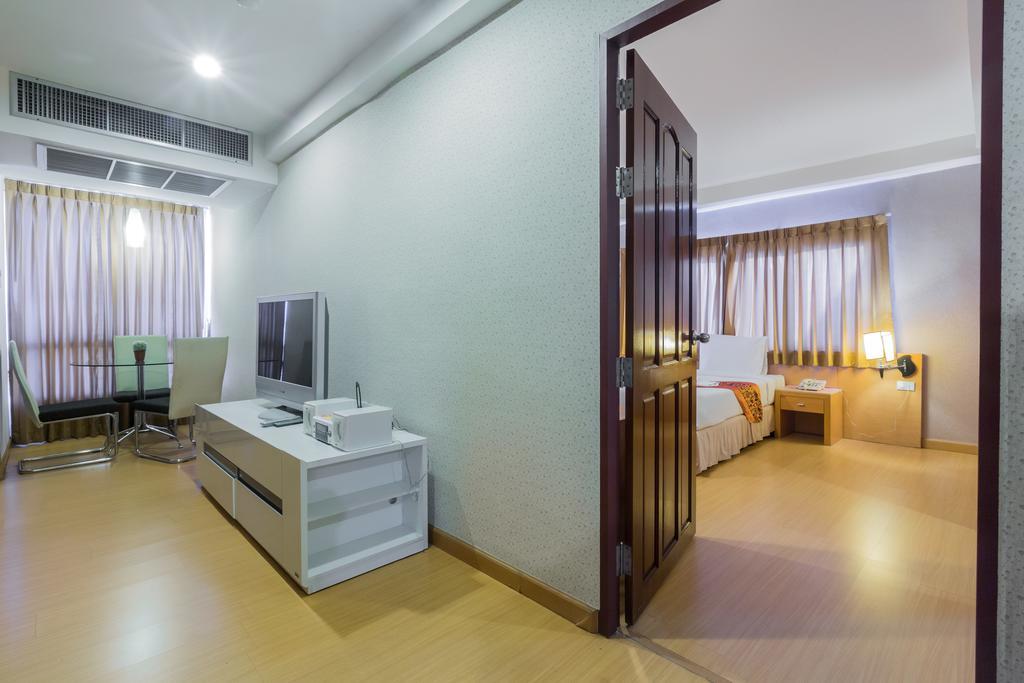 Three Seasons Bangkok Ξενοδοχείο Εξωτερικό φωτογραφία
